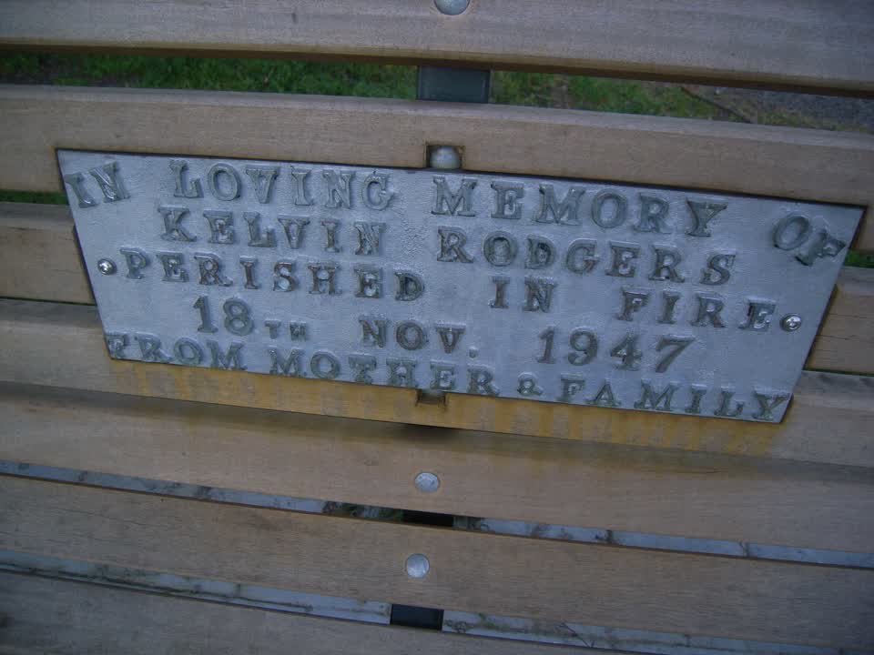 the register’s photograph of the plaque at Ruru Lawn Cemetery