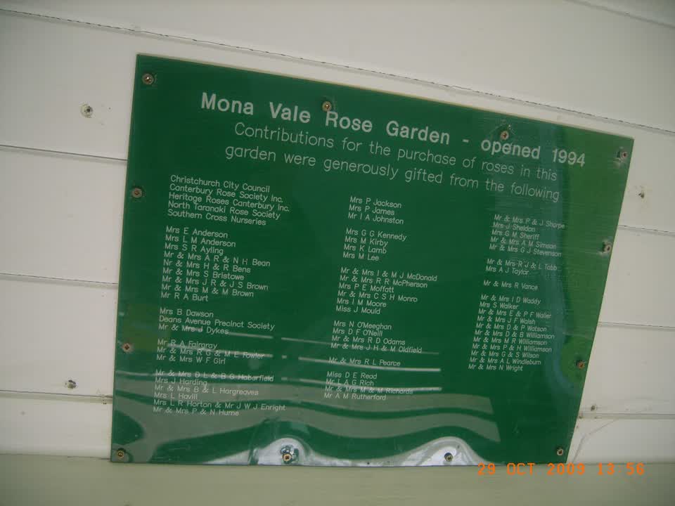 the register’s photograph of the plaque at Mona Vale