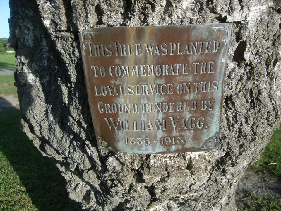 the register’s photograph of the plaque at Hagley Park South
