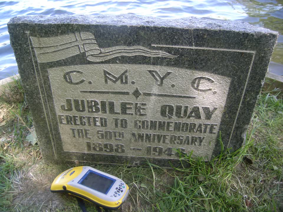 the register’s photograph of the plaque at Hagley Park North