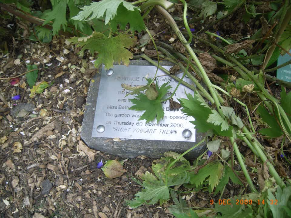 the register’s photograph of the plaque at Hagley Park North