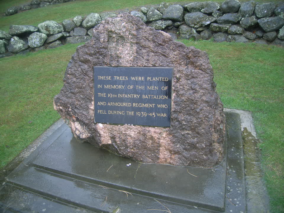the register’s photograph of the plaque at 19Th Battalion Memorial