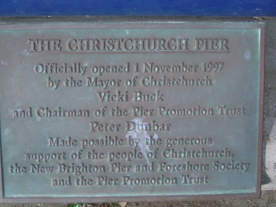 the register’s photograph of the plaque at Lonsdale St And Shackleton St