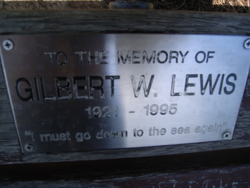 the register’s photograph of the plaque at Whitewash Reserve