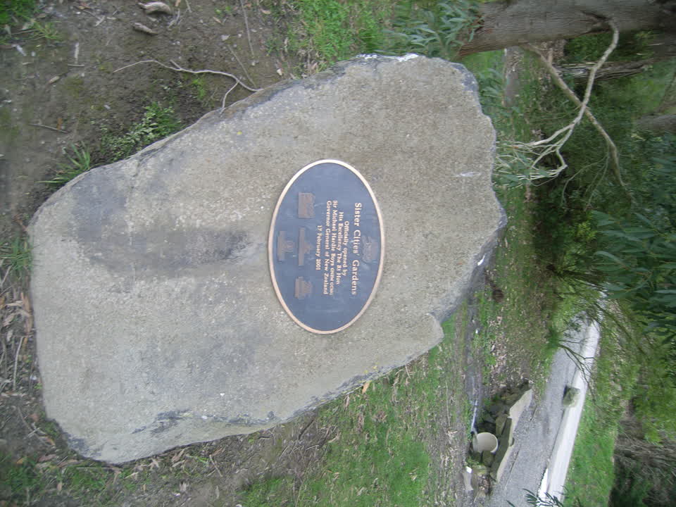 the register’s photograph of the plaque at Halswell Quarry Park