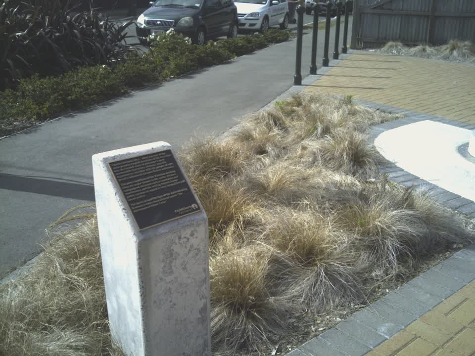 the register’s photograph of the plaque at Mountfort Park