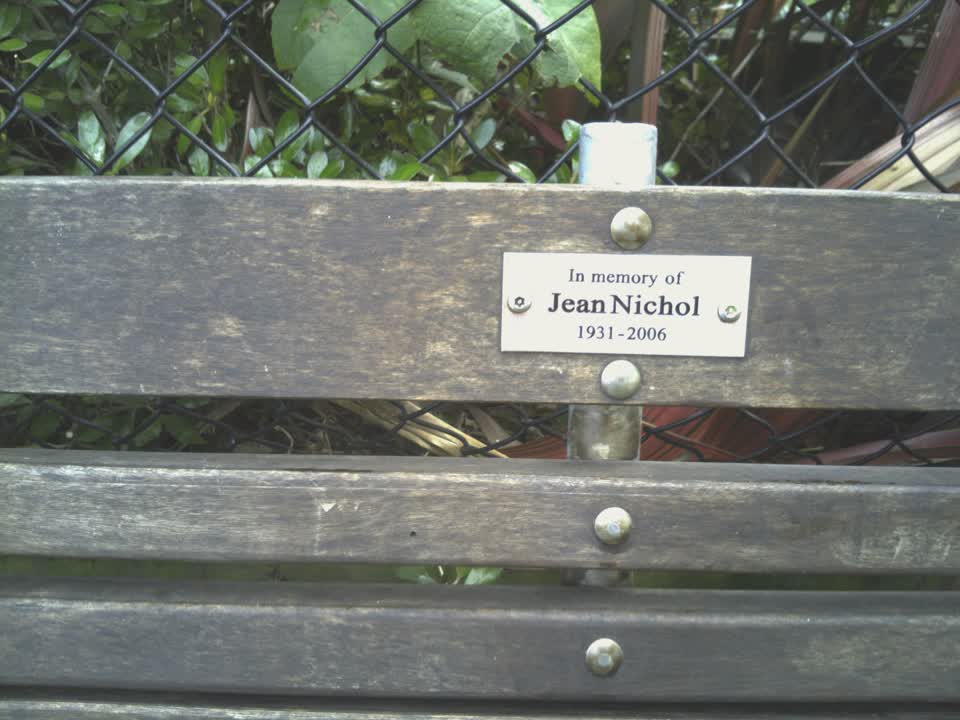 the register’s photograph of the plaque at Elmwood Park