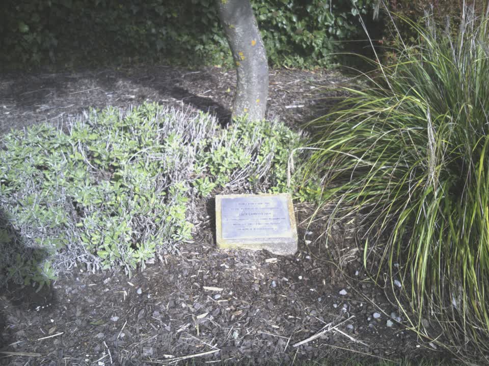 the register’s photograph of the plaque at Cracroft Reserve