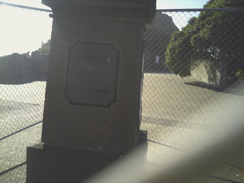 the register’s photograph of the plaque at King Edward Memorial