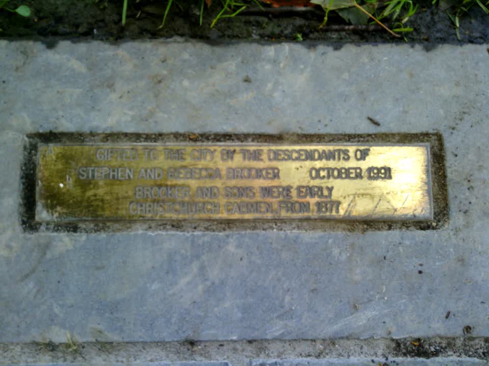 the register’s photograph of the plaque at Victoria Square
