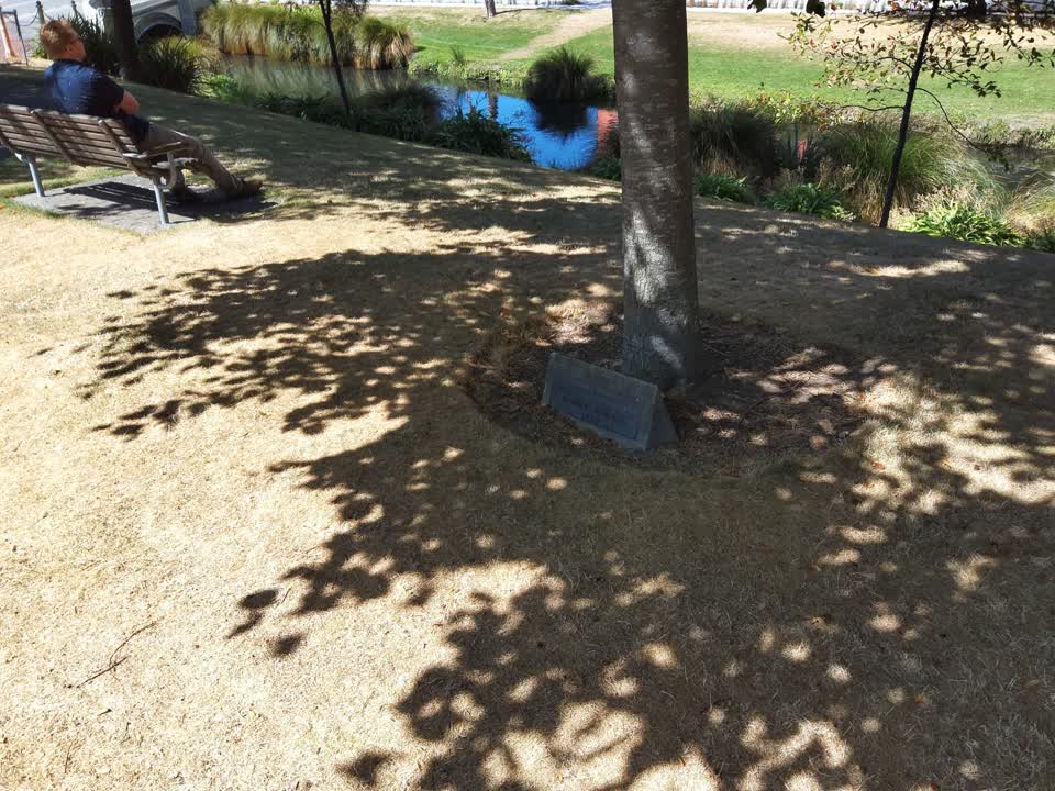 the register’s photograph of the plaque at Avon Riverbank Central City