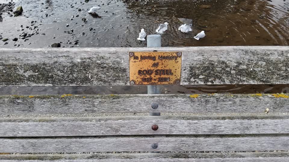 the register’s photograph of the plaque at Glen Bay
