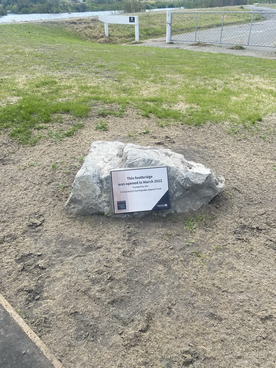 the register’s photograph of the plaque at Avon Corridor 10 Rrz Land