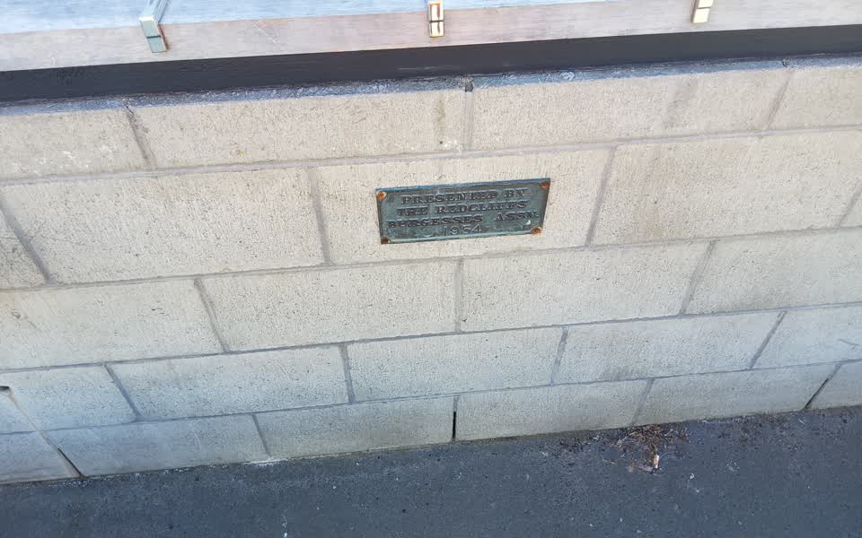 the register’s photograph of the plaque at Redcliffs Public Library