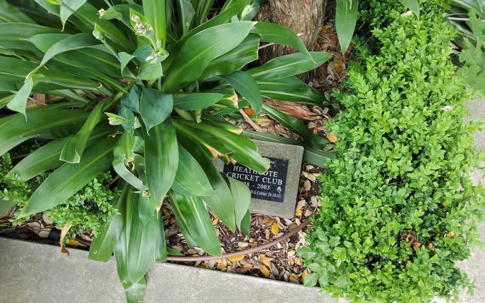 the register’s photograph of the plaque at Heathcote Domain, Com Centre