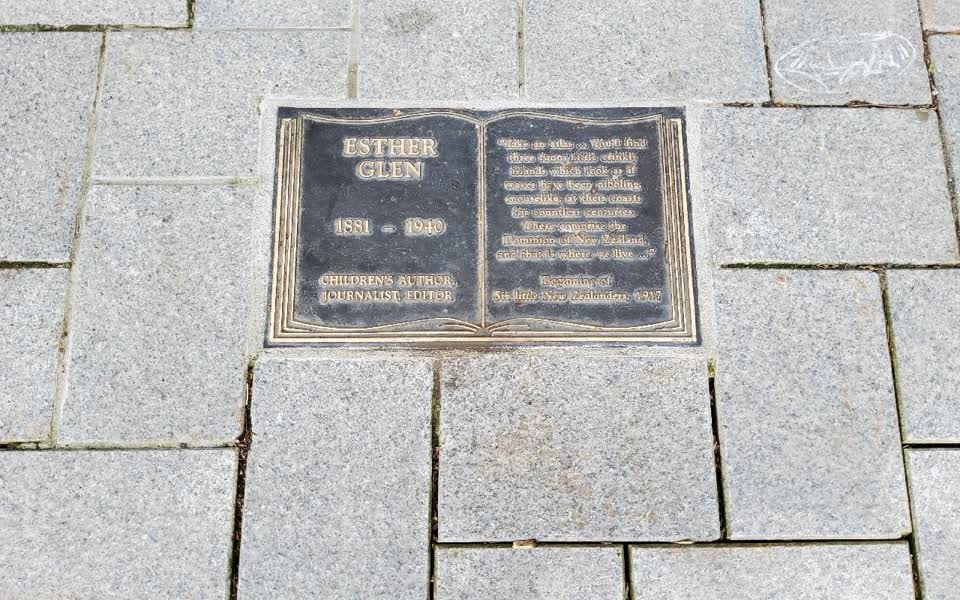 the register’s photograph of the plaque at Godley Statue Reserve
