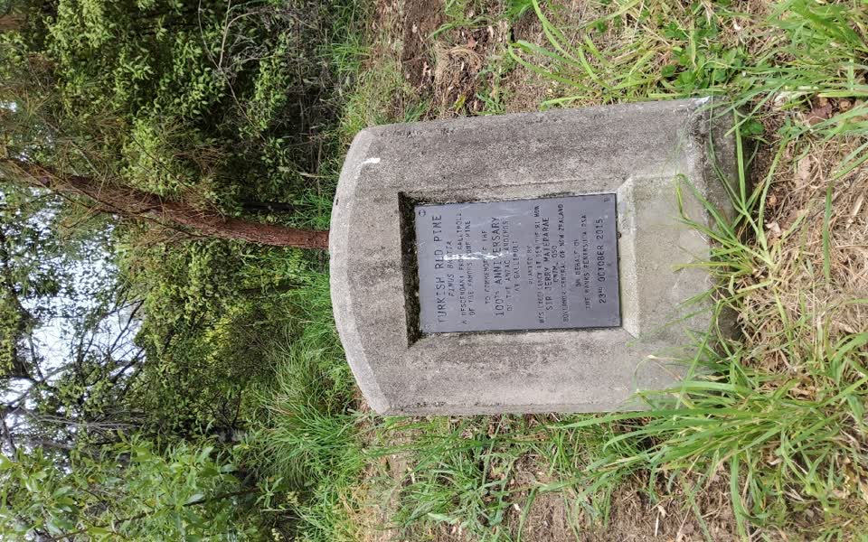 the register’s photograph of the plaque at Garden Of Tane
