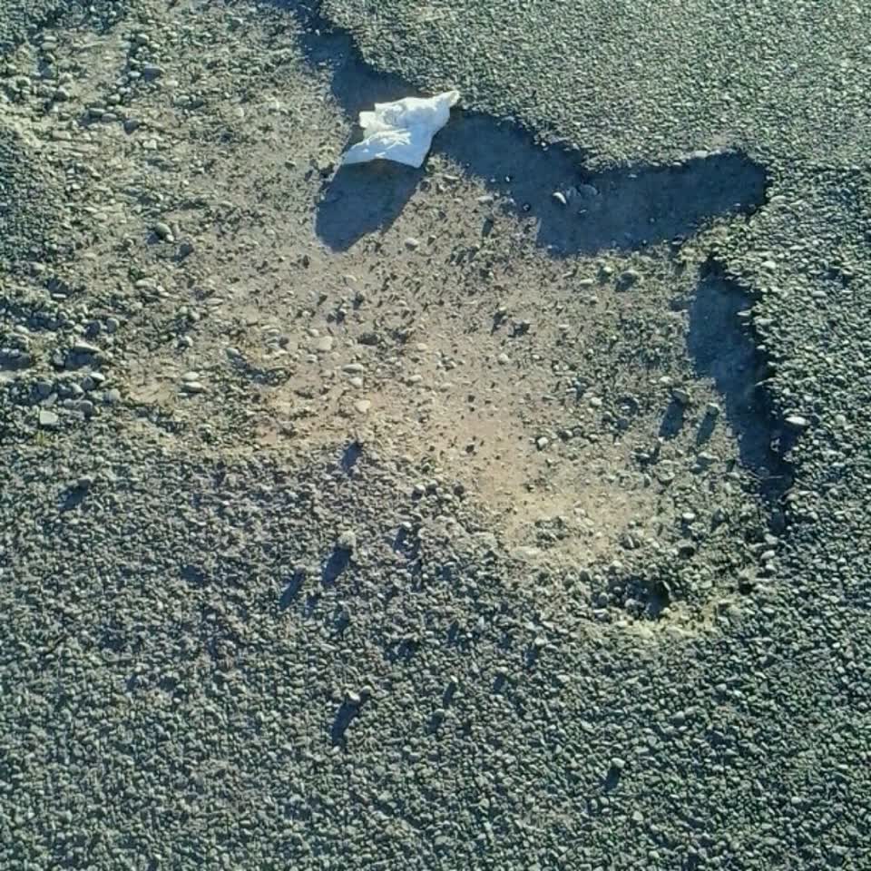 The photograph attached to this roading/streets report