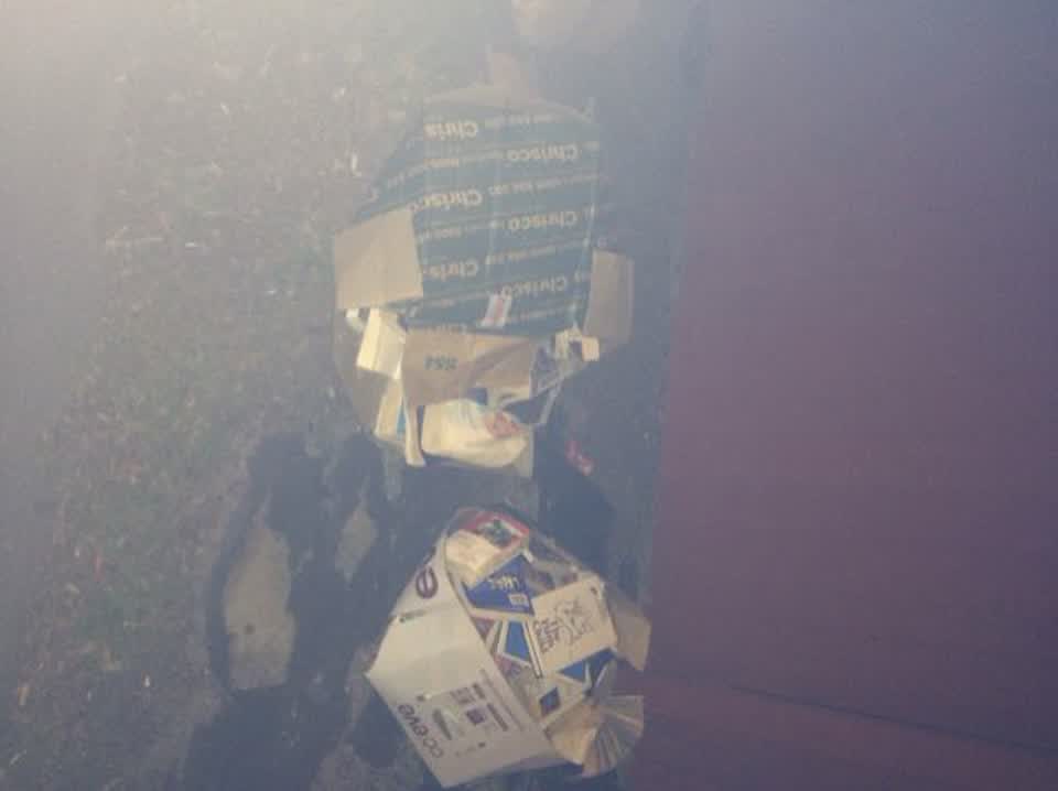 The photograph attached to this rubbish/recycling report