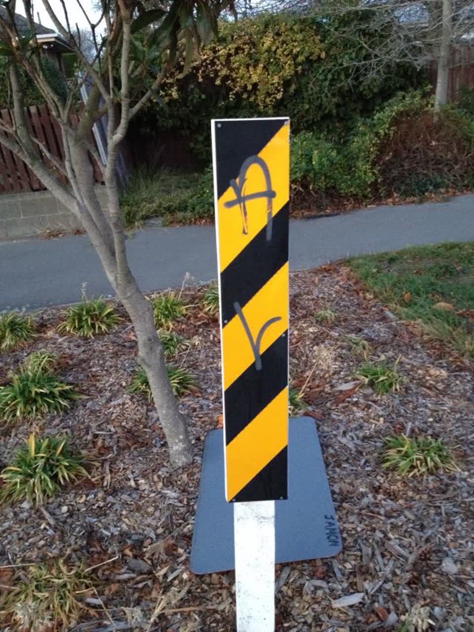 The photograph attached to this graffiti report