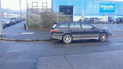 Roading/Streets, a report photo