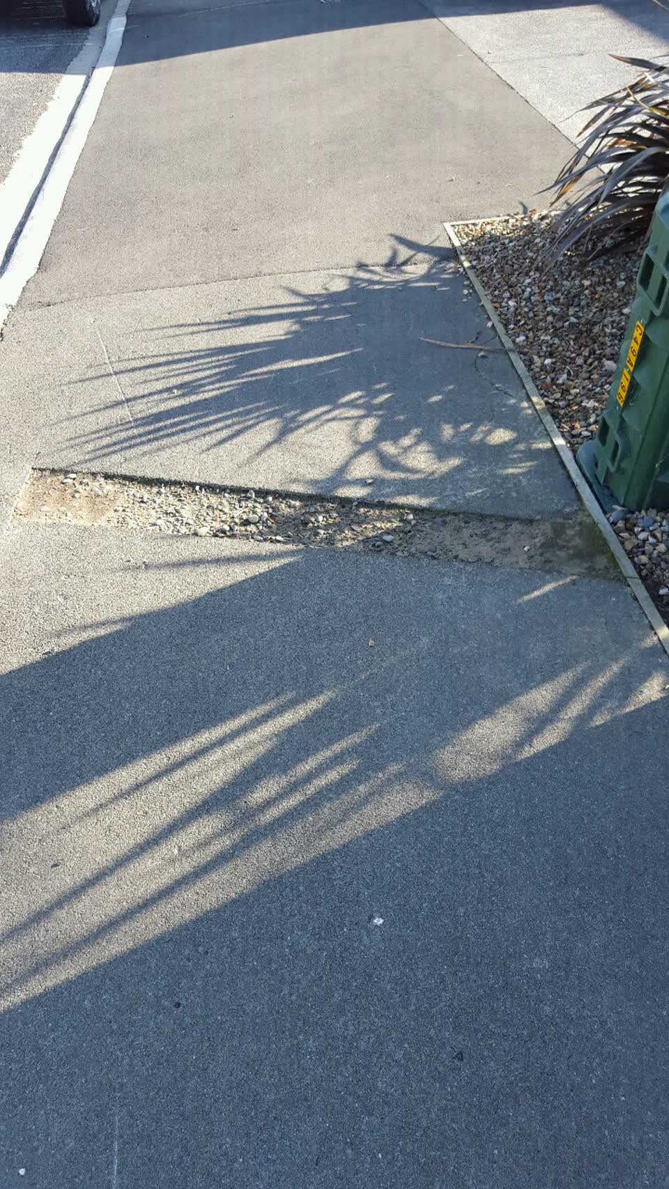 The photograph attached to this roading/streets report