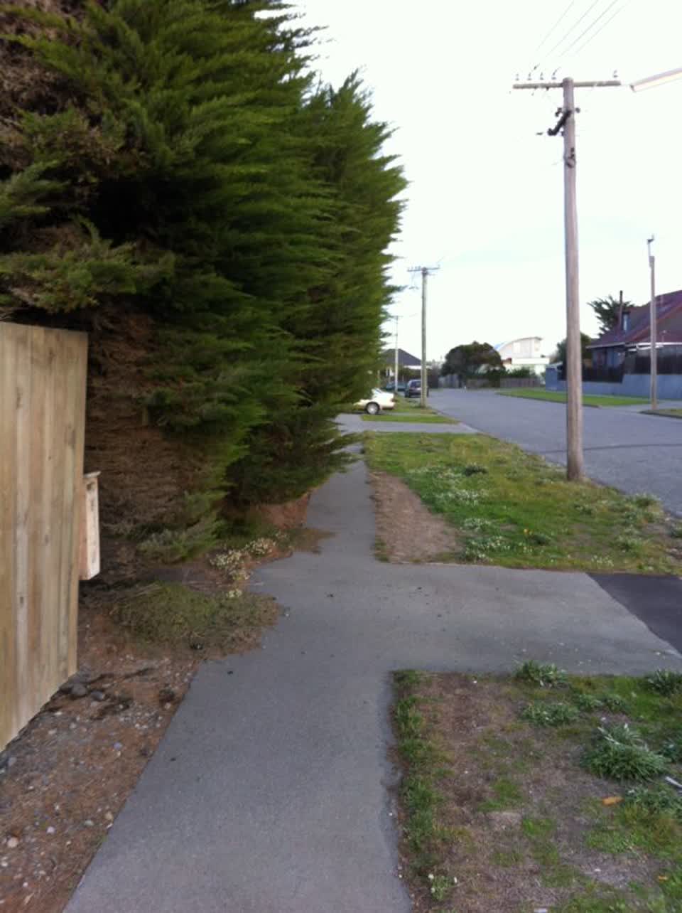 The photograph attached to this roading/streets report