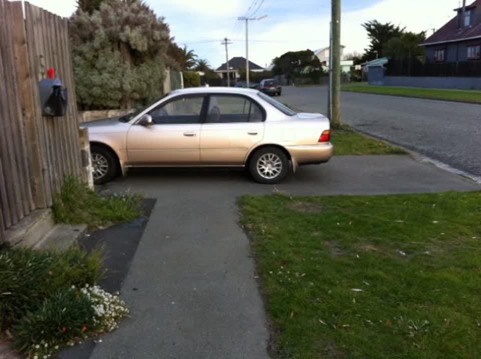 The photograph attached to this roading/streets report