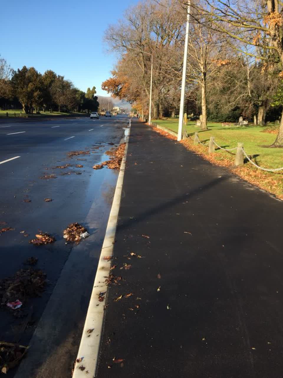 The photograph attached to this roading/streets report