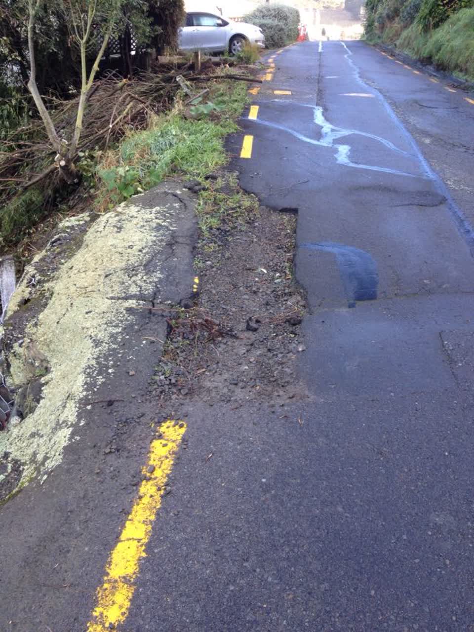 The photograph attached to this roading/streets report