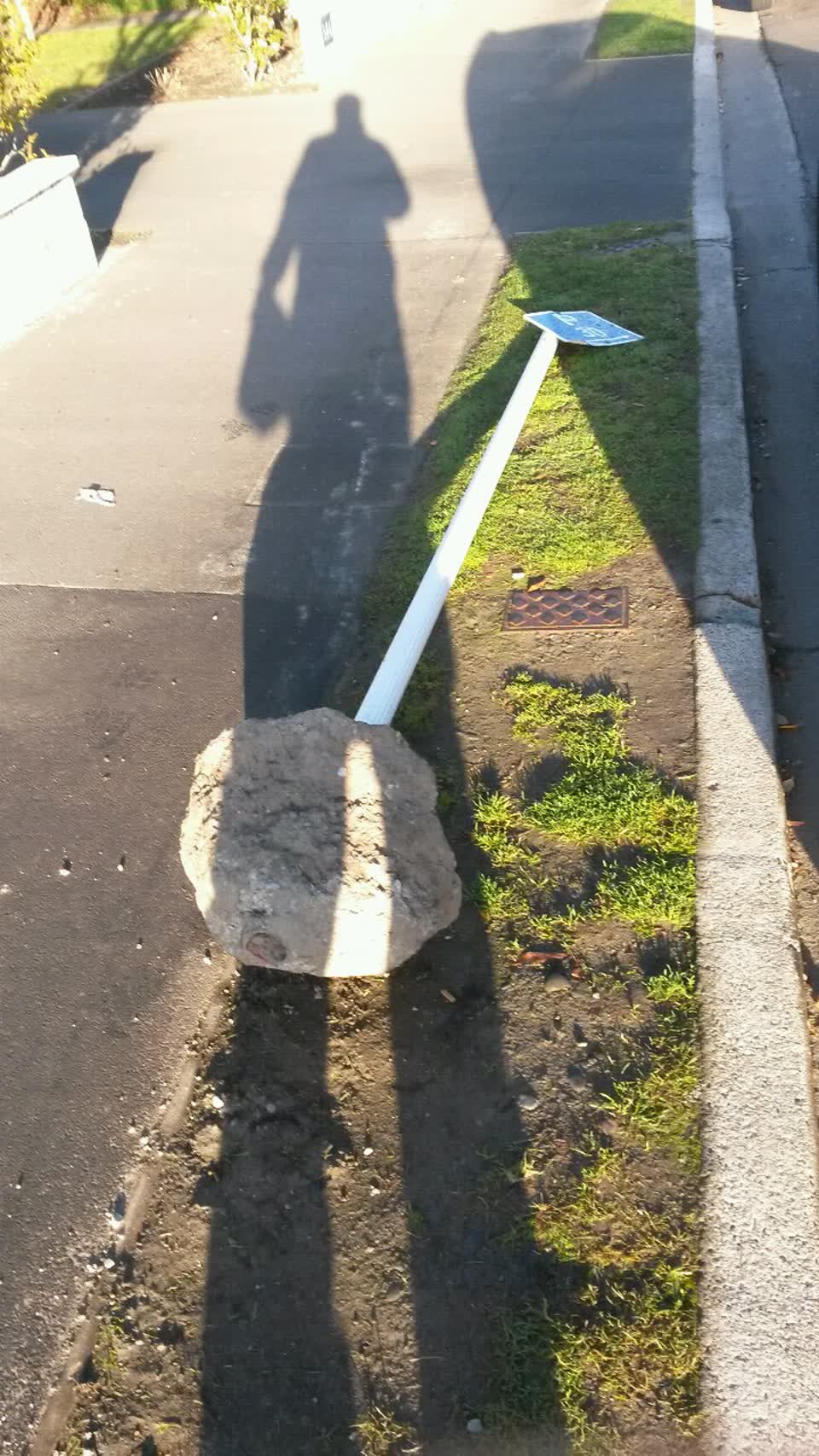 The photograph attached to this roading/streets report