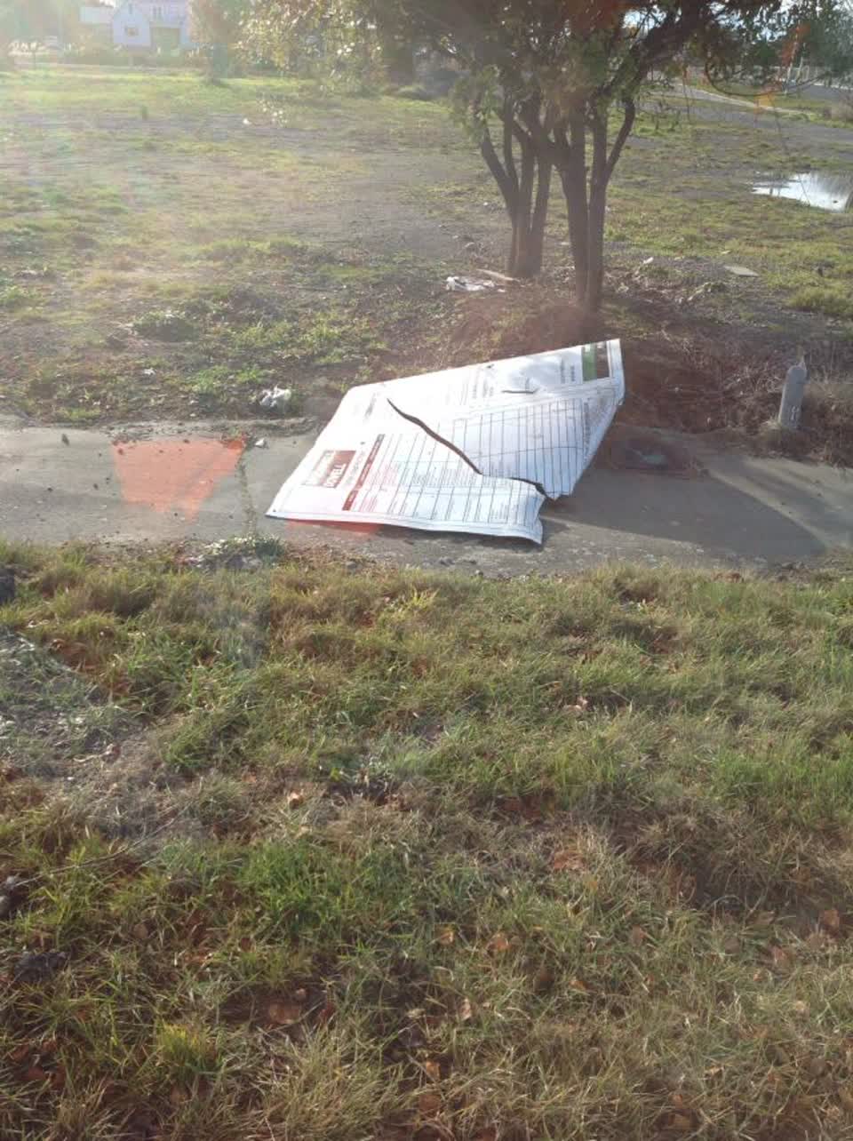 The photograph attached to this rubbish/recycling report