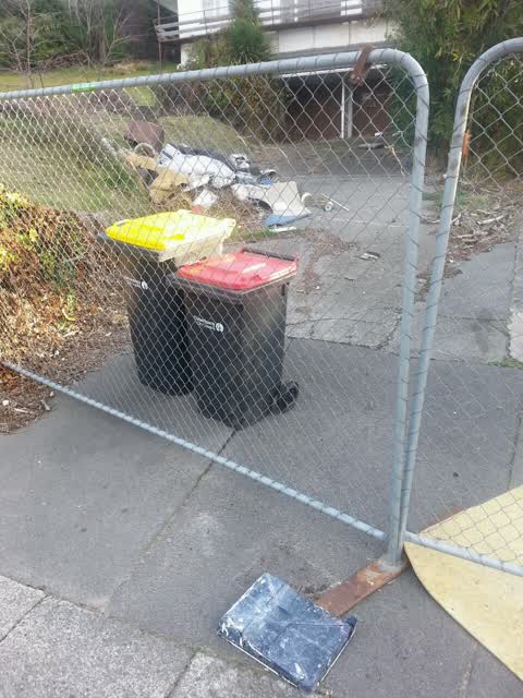 Rubbish/Recycling, a report photo