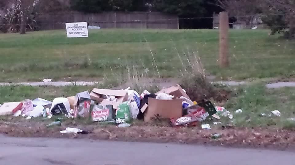 The photograph attached to this rubbish/recycling report