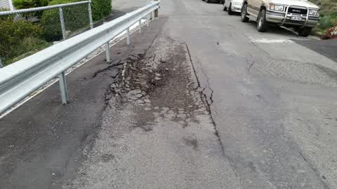 Roading/Streets, a report photo
