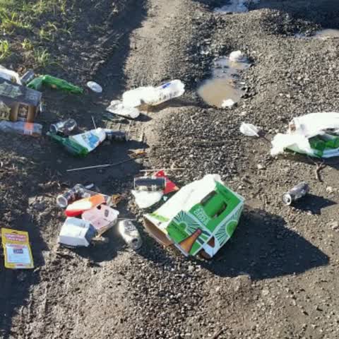 Rubbish/Recycling, a report photo