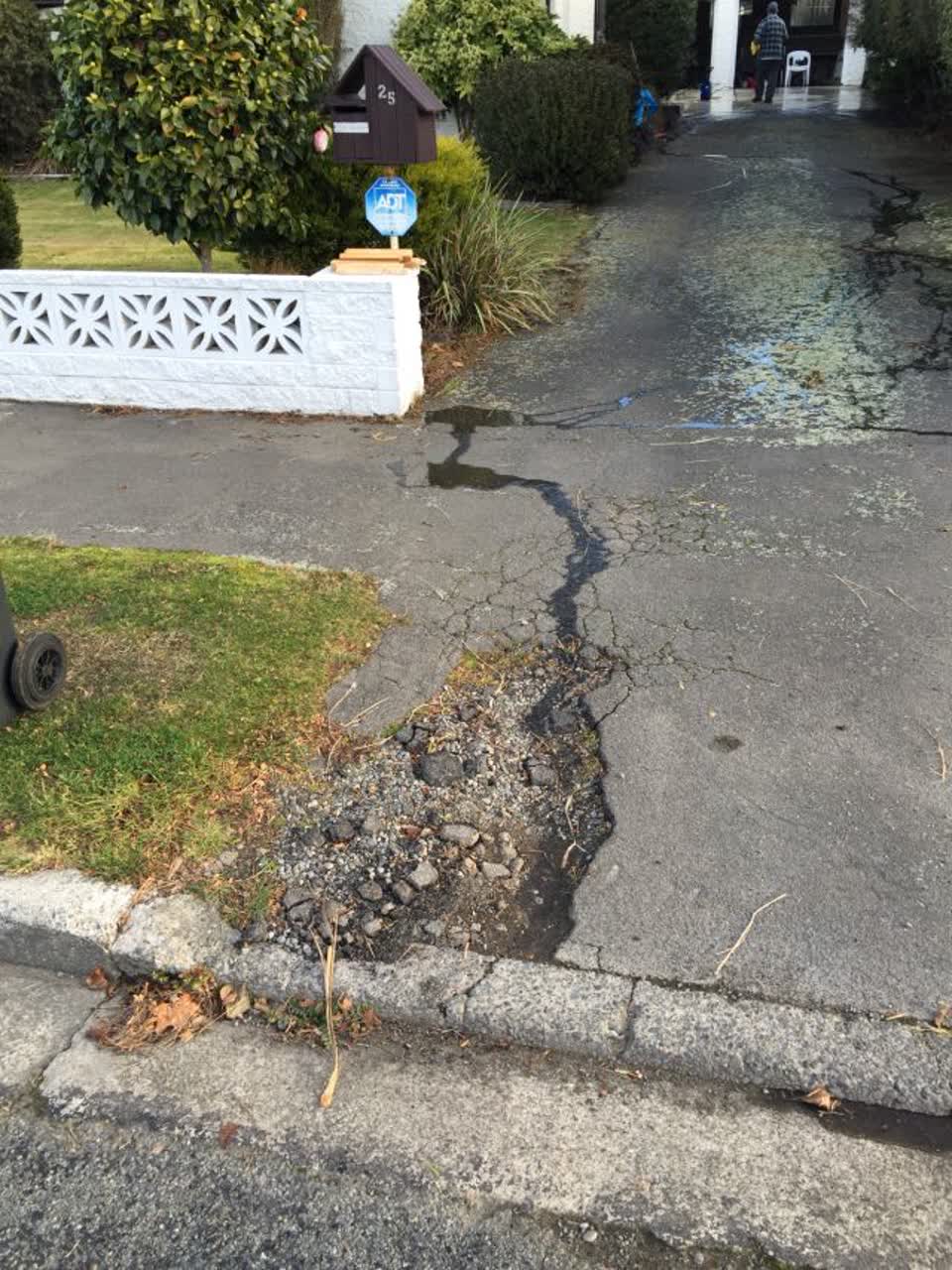 The photograph attached to this roading/streets report