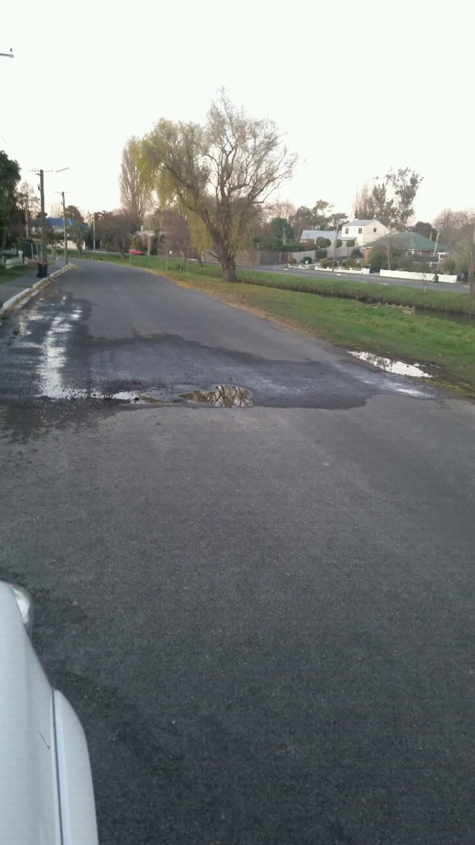 The photograph attached to this roading/streets report