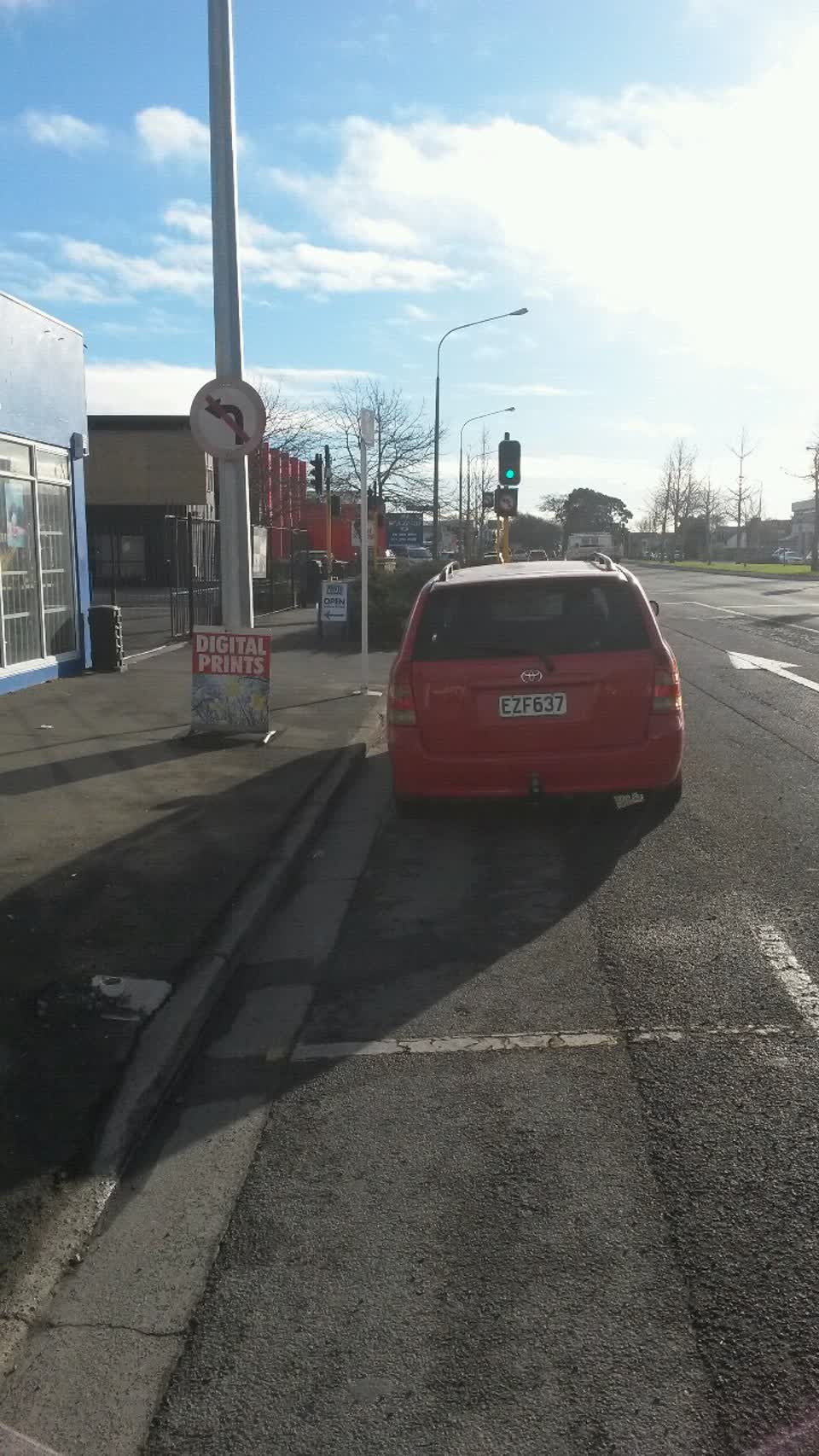 The photograph attached to this roading/streets report