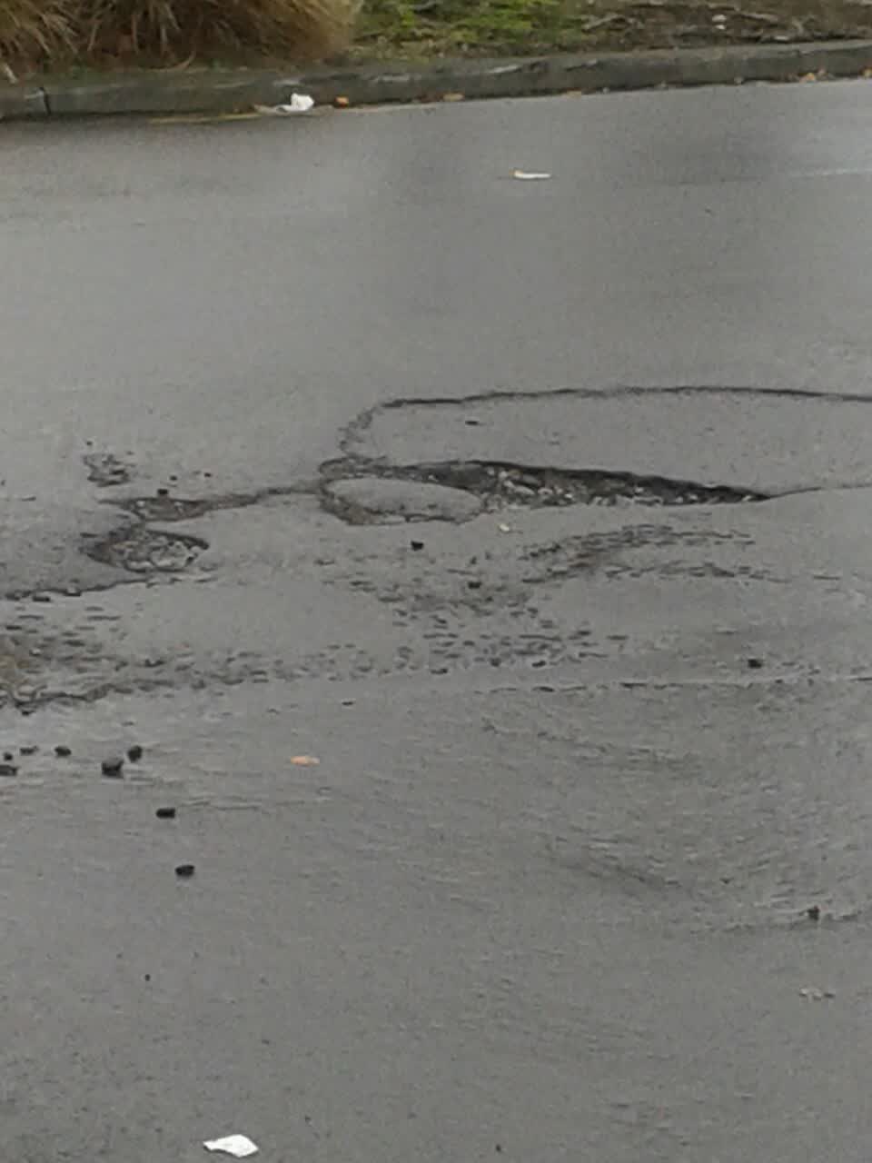 The photograph attached to this roading/streets report