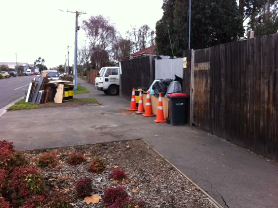 The photograph attached to this rubbish/recycling report