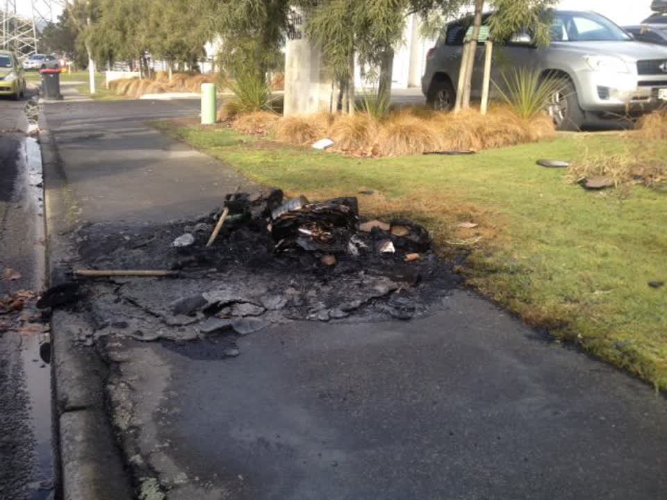 The photograph attached to this rubbish/recycling report