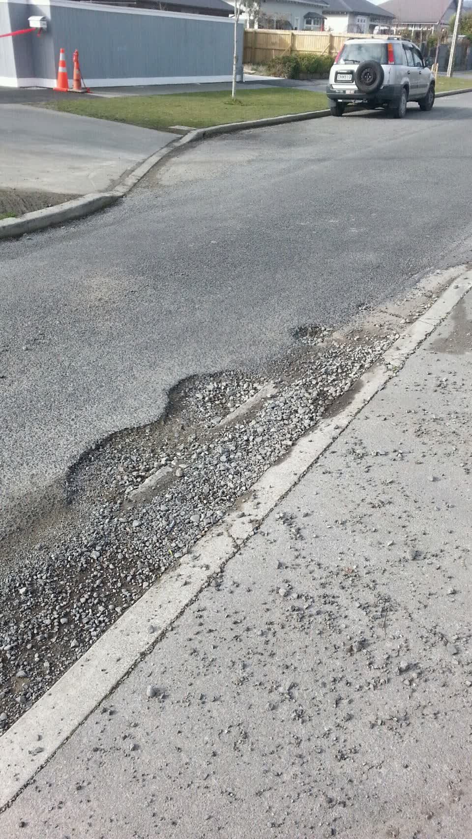 The photograph attached to this roading/streets report