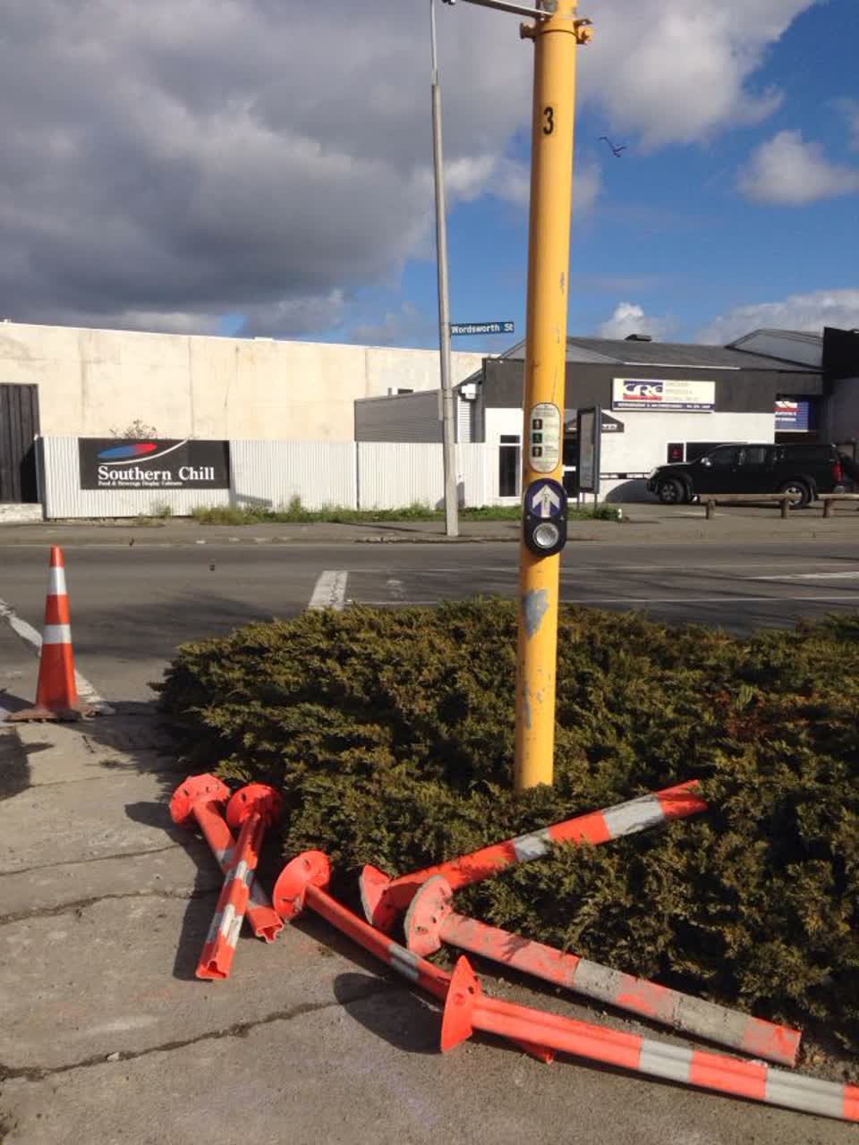 The photograph attached to this roading/streets report