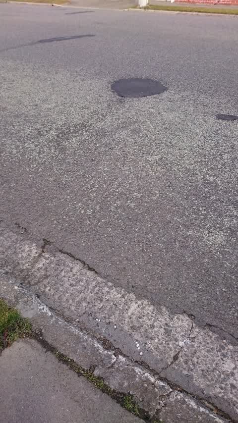 Roading/Streets, a report photo