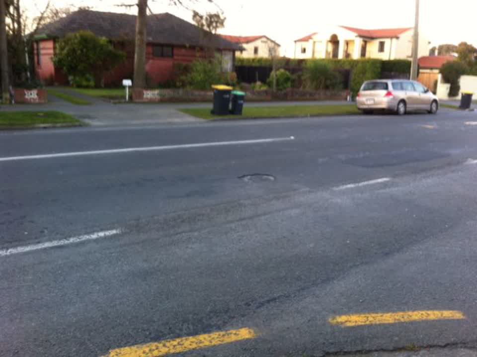 The photograph attached to this roading/streets report