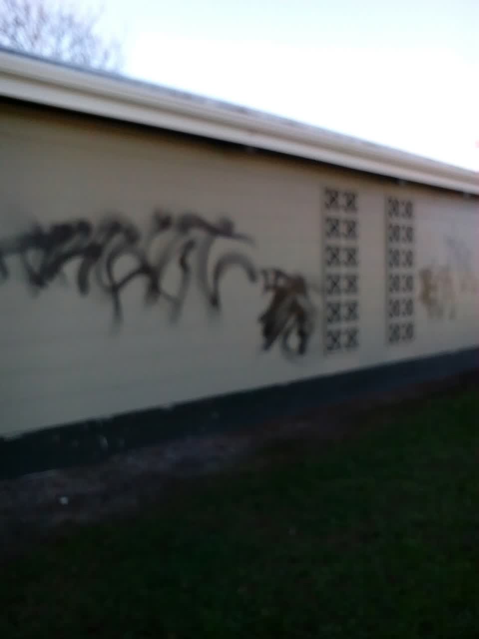 The photograph attached to this graffiti report