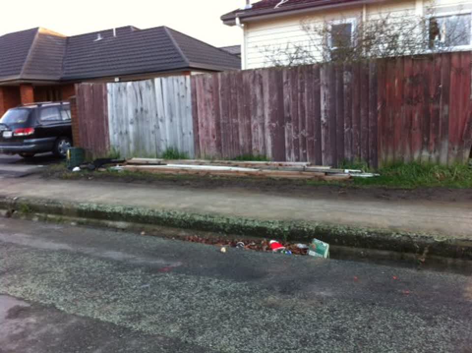 The photograph attached to this roading/streets report