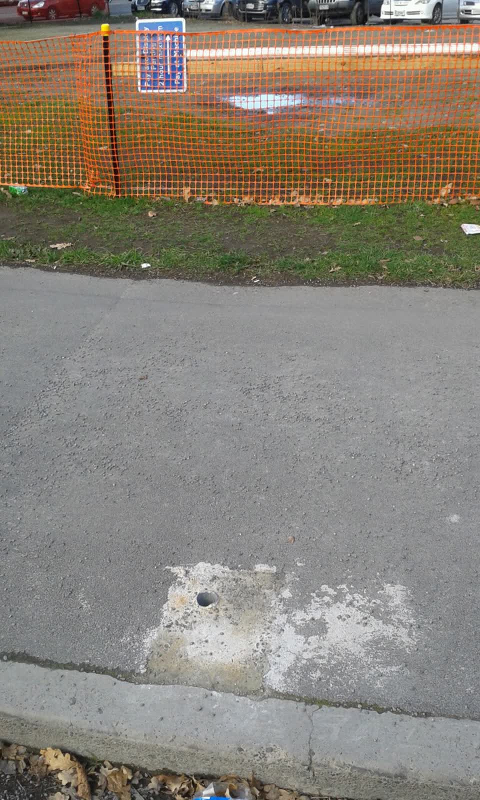 The photograph attached to this roading/streets report
