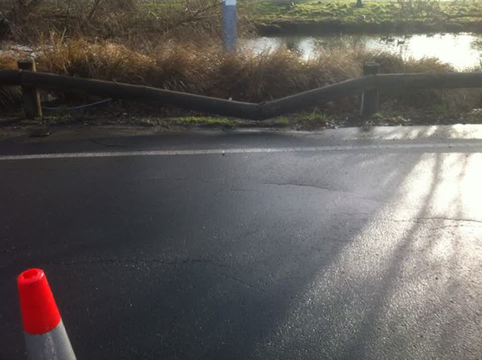The photograph attached to this roading/streets report